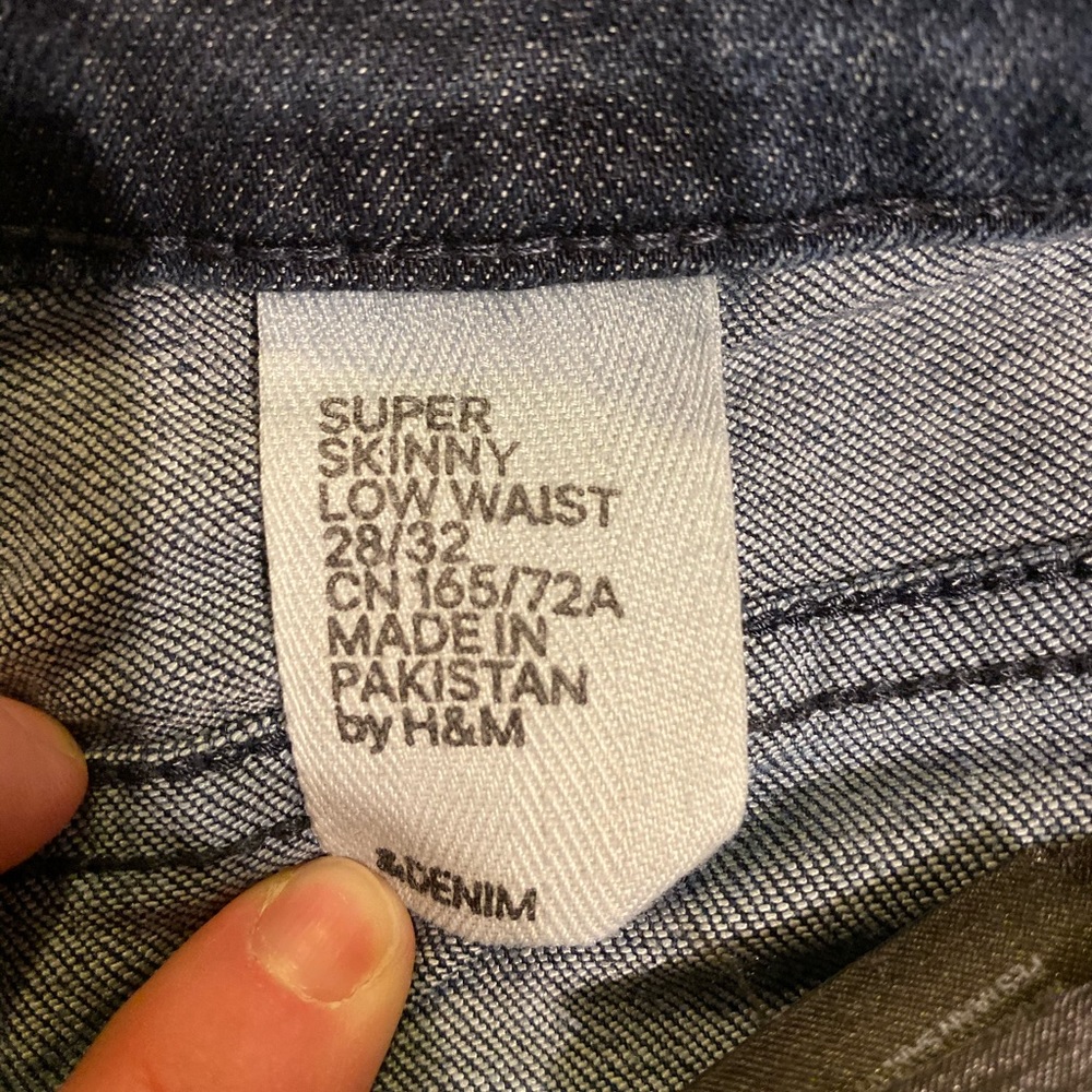 H&M Jeans - Picture 2 of 2